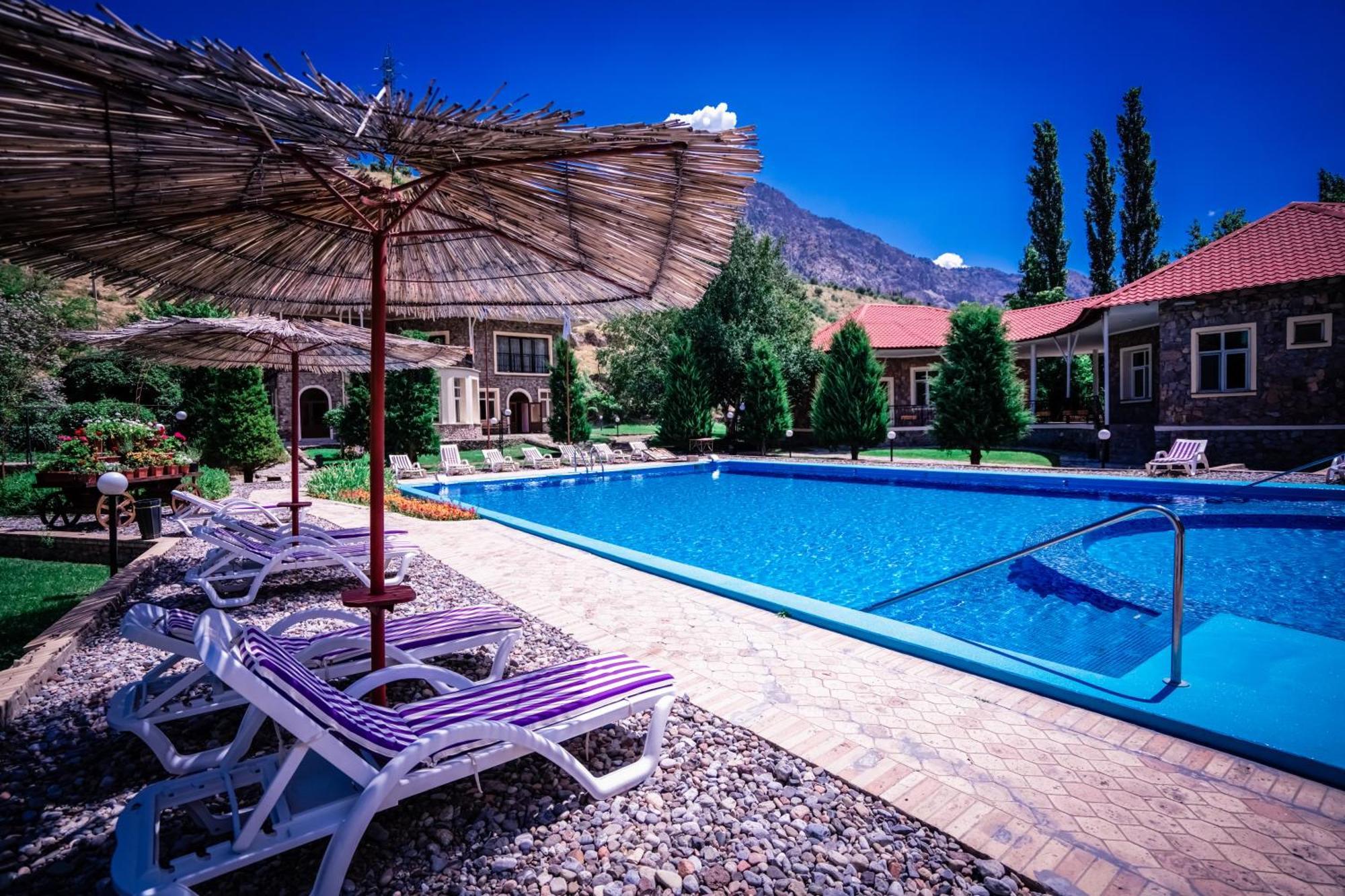 Chatcal Mountains Resort Burchmulla Екстериор снимка
