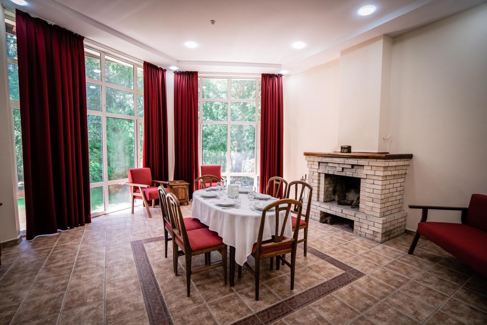 Chatcal Mountains Resort Burchmulla Екстериор снимка