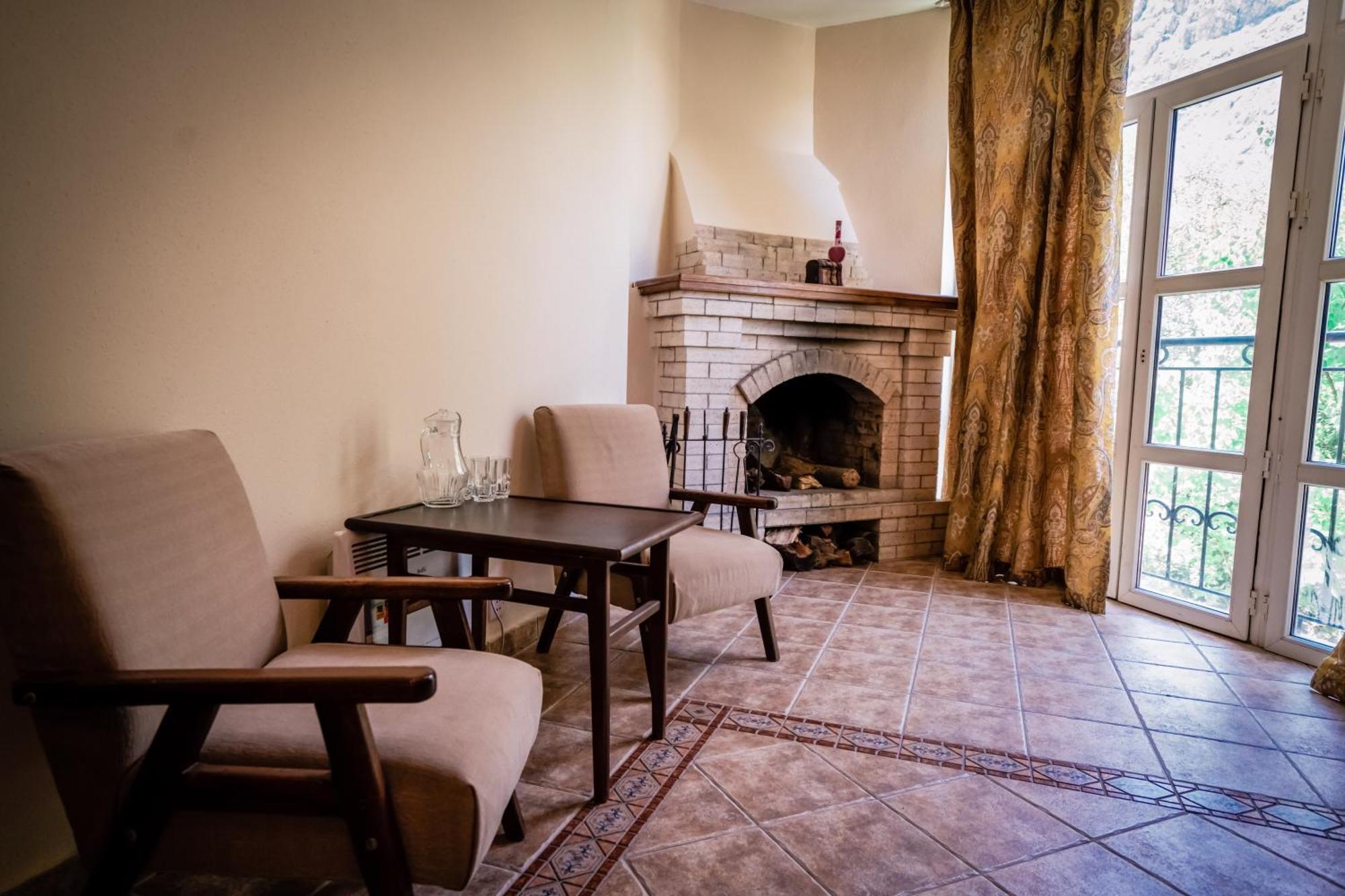 Chatcal Mountains Resort Burchmulla Екстериор снимка