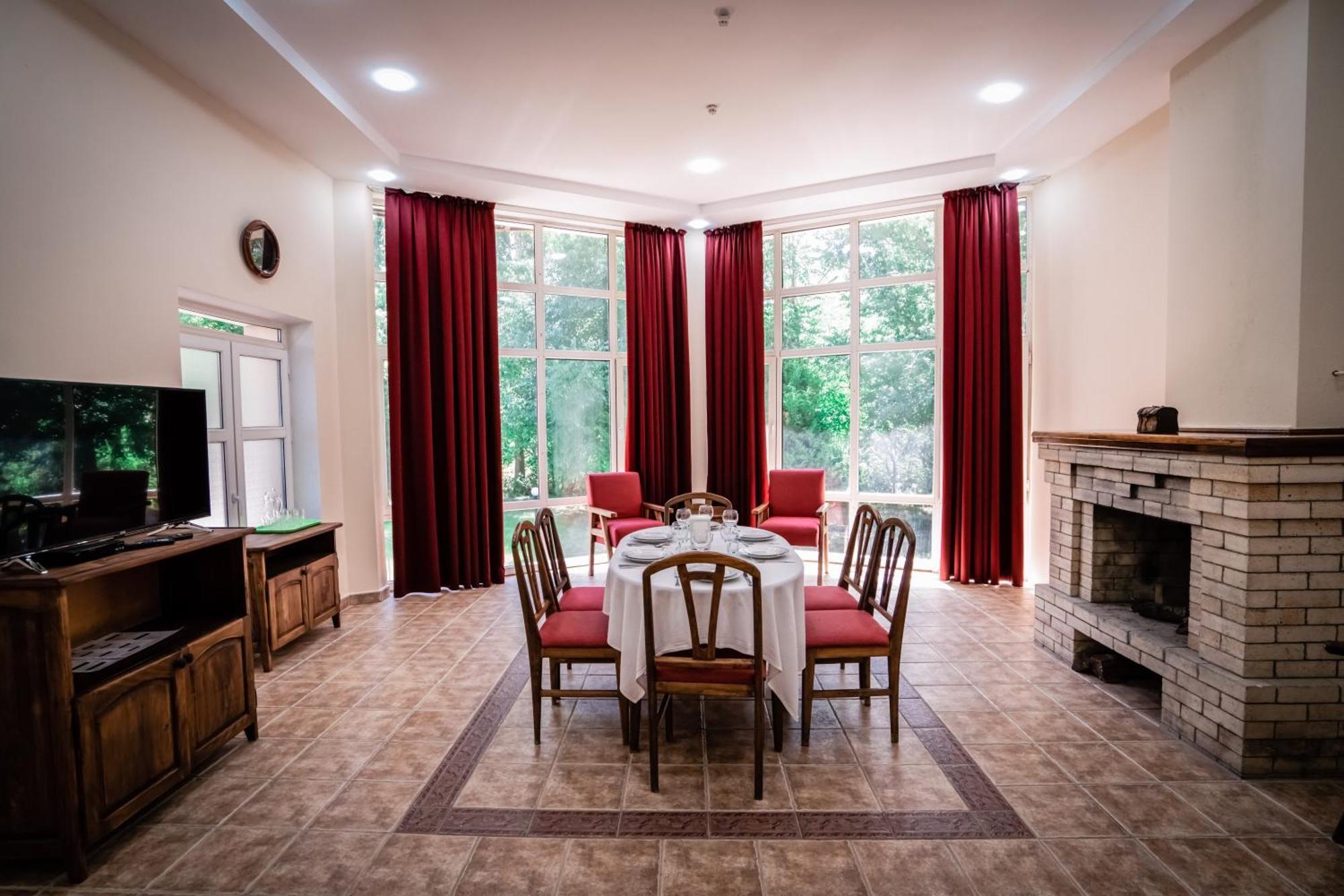 Chatcal Mountains Resort Burchmulla Екстериор снимка