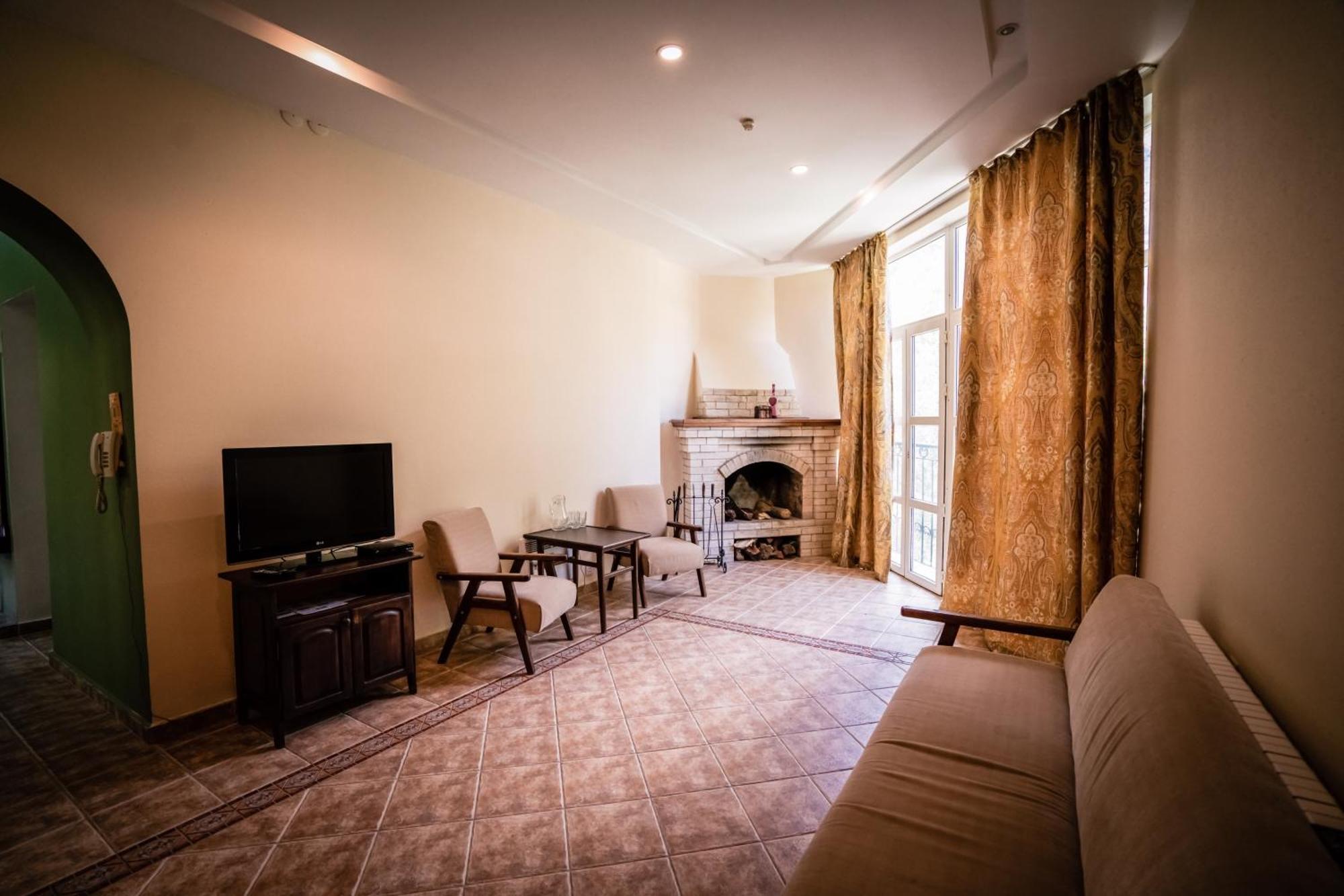 Chatcal Mountains Resort Burchmulla Екстериор снимка